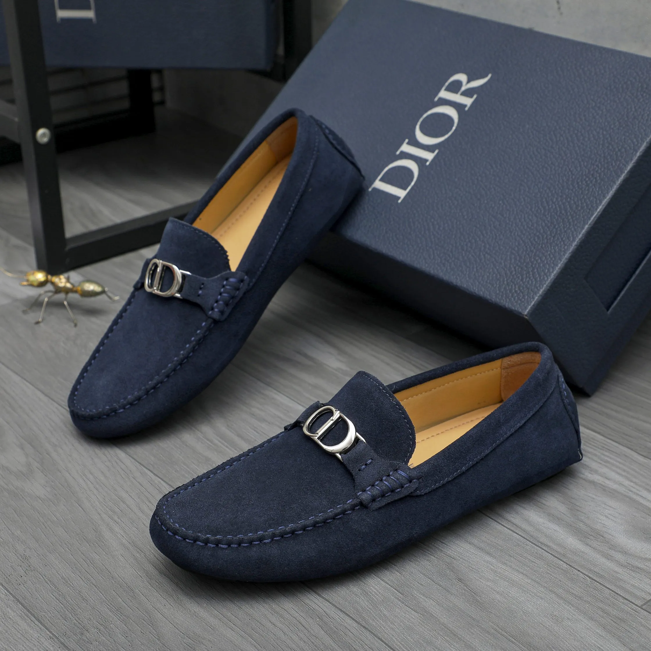 Men's shoes 💰p420 Product trademark: Dior "Dior" casual slip-on men's shoes Regular size: 38-44 Product materials: Selected frosted cowhide upper, sheepskin lining, rubber outsole